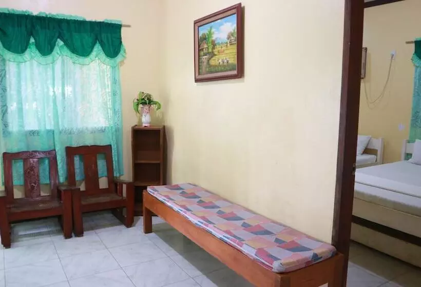 ホテル Reddoorz At July S Haven Seaside Pension Camiguin