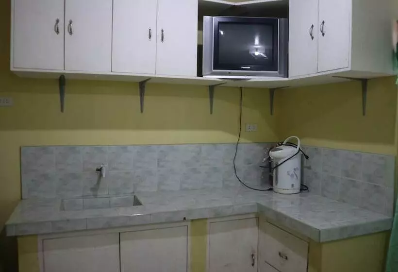 ホテル Reddoorz At July S Haven Seaside Pension Camiguin