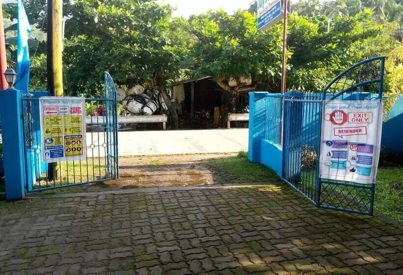 ホテル Reddoorz At July S Haven Seaside Pension Camiguin