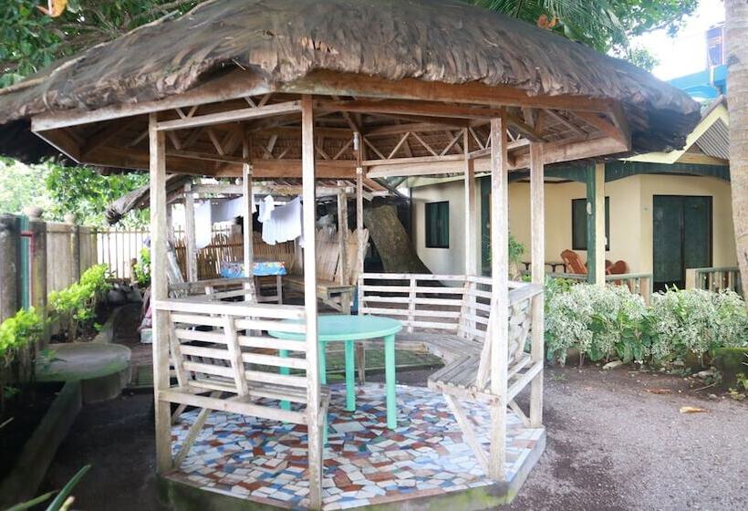 Szálloda Reddoorz At July S Haven Seaside Pension Camiguin