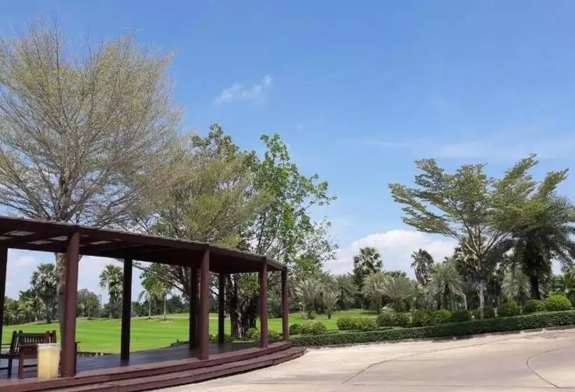Hotelli Suwan Golf & Country Club