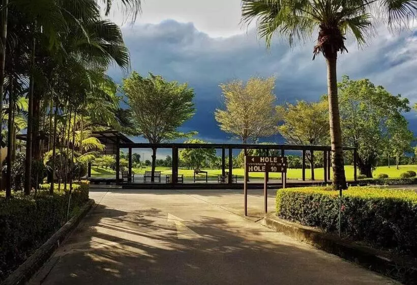 Hotelli Suwan Golf & Country Club