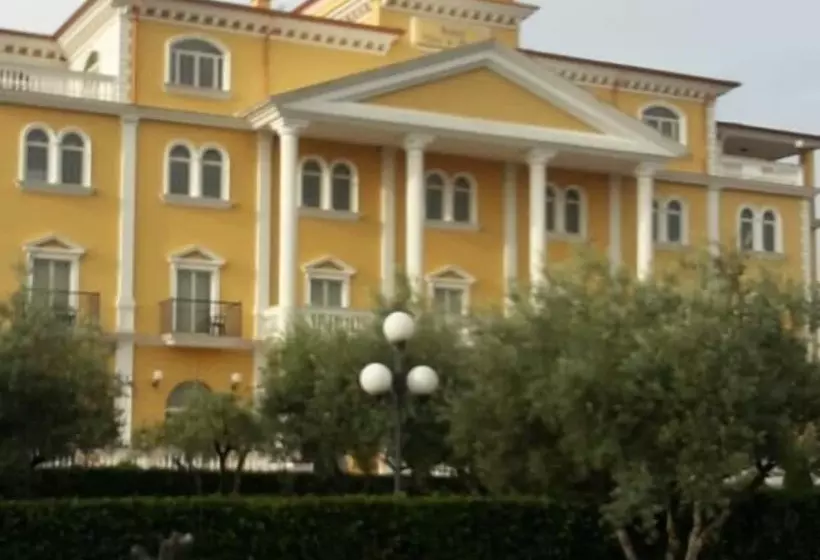 ホテル Villa Santa Maria