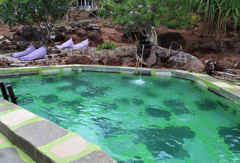 Breve Azurine Lagoon Resort