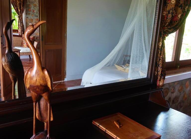 Breve Azurine Lagoon Resort