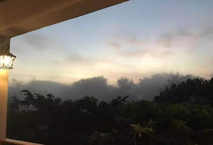 Hotelli Sut Jai House