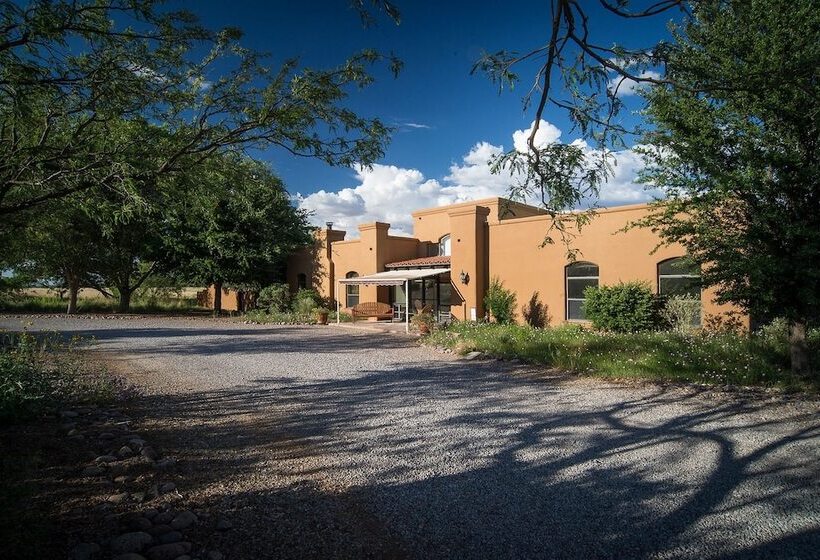 Casa De San Pedro Bed & Breakfast