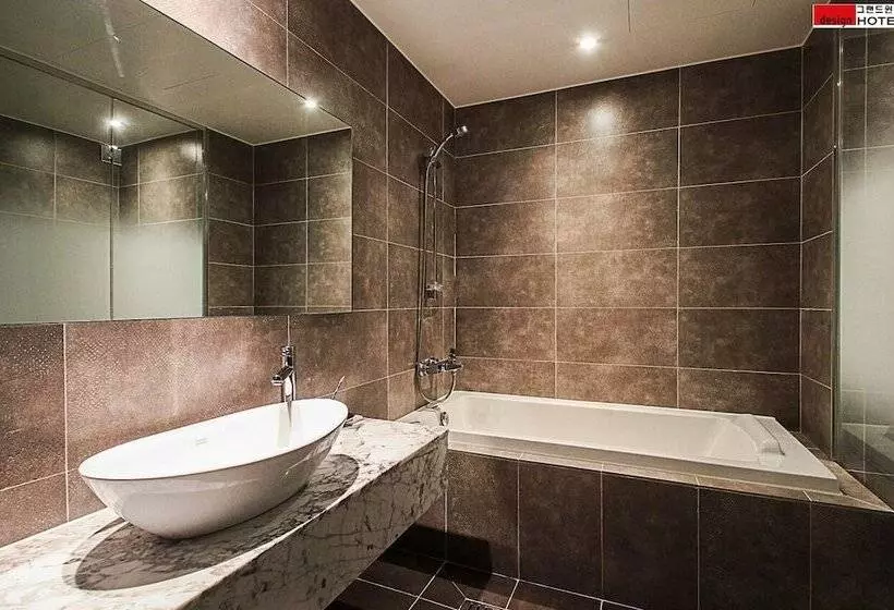 ホテル Grand Windsor