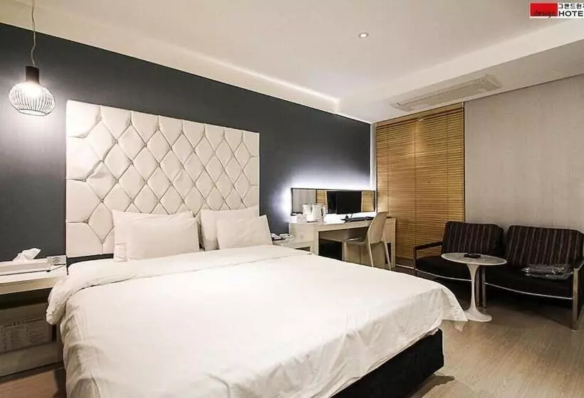 ホテル Grand Windsor