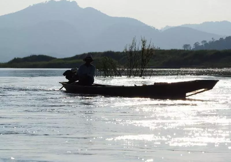 Hotelli Mekong Riverside Resort & Camping