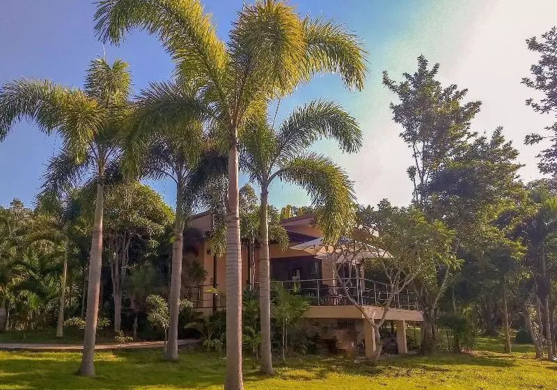 Hotelli Mekong Riverside Resort & Camping