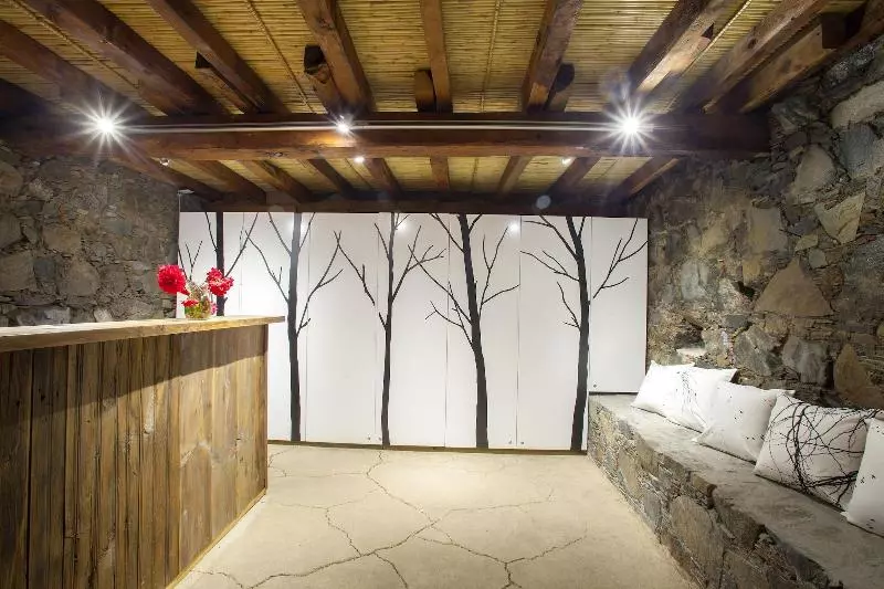 ペンション Lyhnos