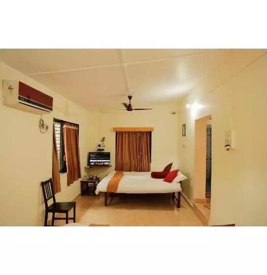 Hotelli Nisarg Resort