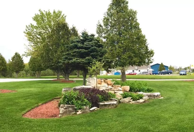 Retkeilymaja Manitoulin Inn