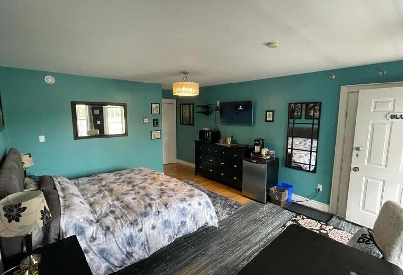 تختخواب و صبحانه The Lookout Inn