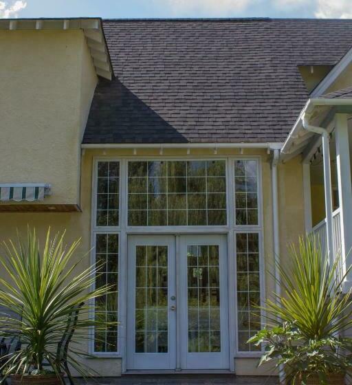 Genelle House B&b Guest House