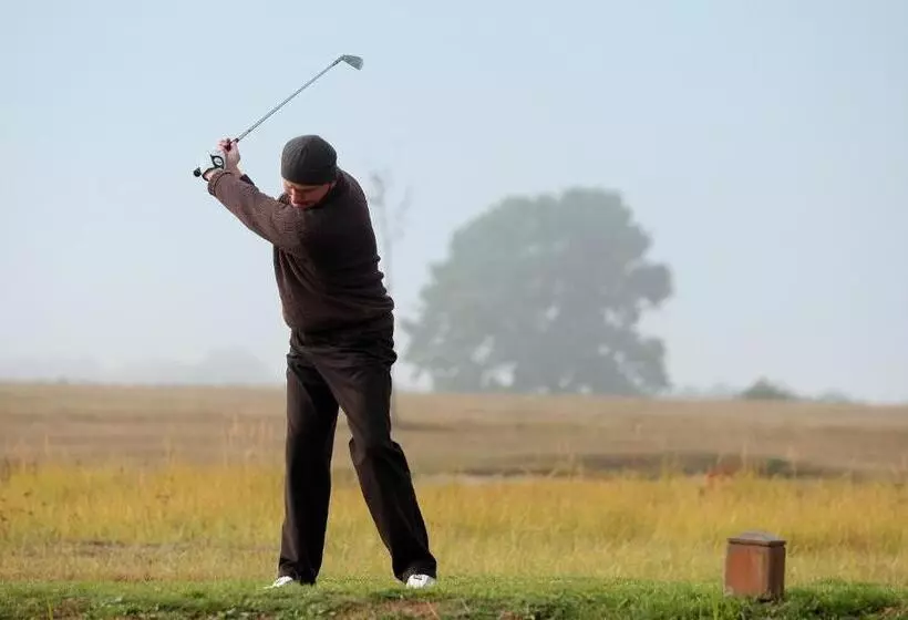 Golf Hotel Pianu