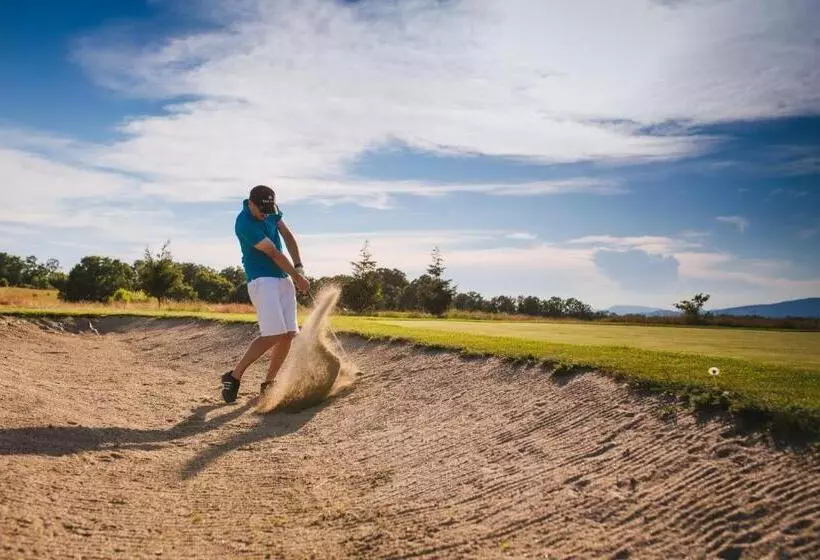 Golf Hotel Pianu
