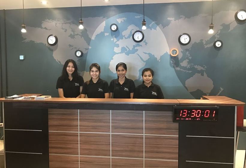 בית מלון כפרי The Pixel Panwa