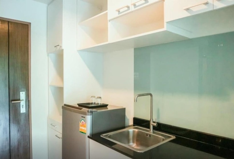 בית מלון כפרי The Pixel Panwa