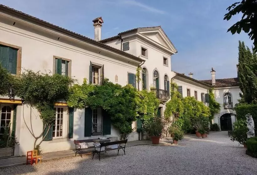 ホテル Villa Di Tissano