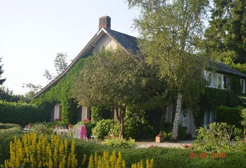 Majatalo Domaine De La Carrauterie By Terre Insolite