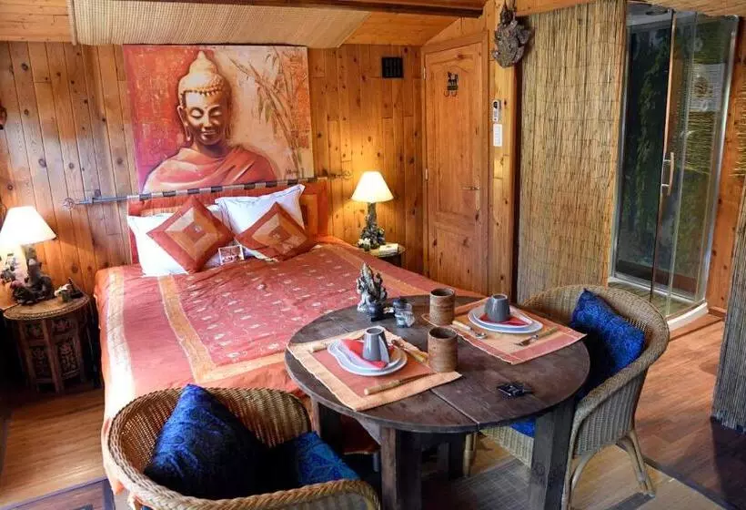 Majatalo Domaine De La Carrauterie By Terre Insolite