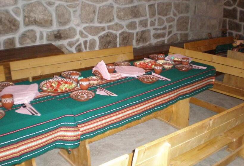 بنسيون Pelican Birding Guest House