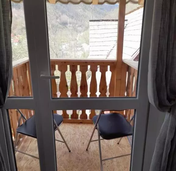 Pensiunea Poiana Soarelui