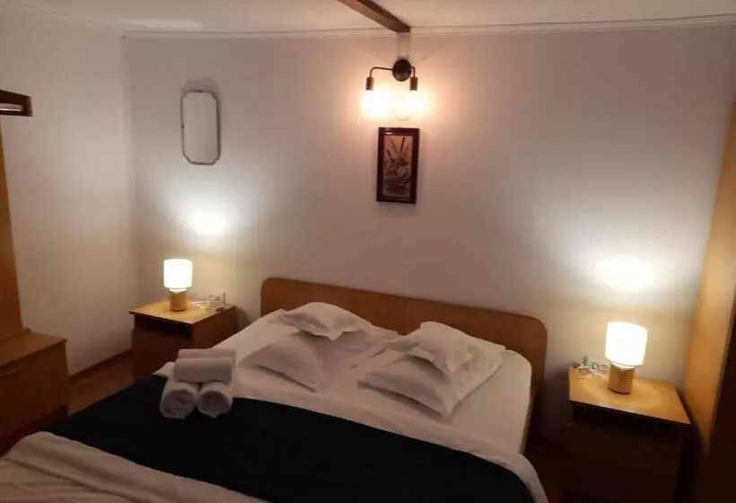 Pensiunea Poiana Soarelui