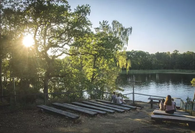 ホテル Vårdnäs Stiftsgård