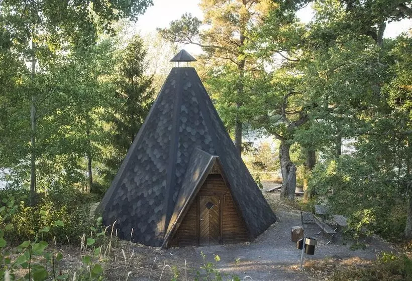 ホテル Vårdnäs Stiftsgård