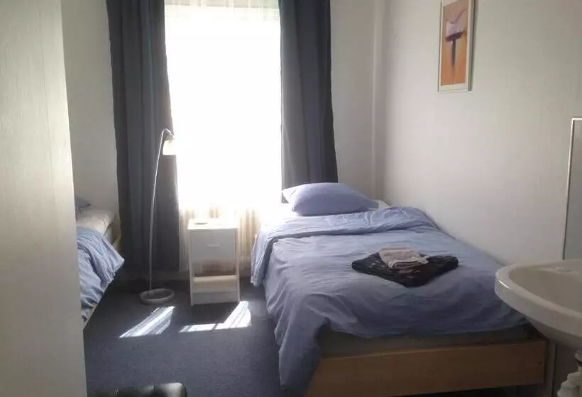 Vitaby Järnvägshotell