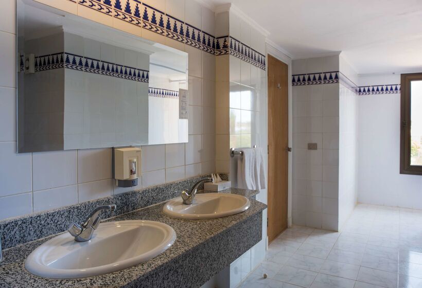 هتل Flamenco Beach & Resort Quseir