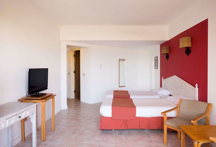 هتل Flamenco Beach & Resort Quseir