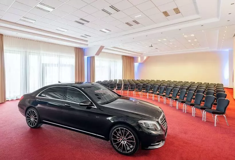 酒店 NH Vienna Airport Conference Center