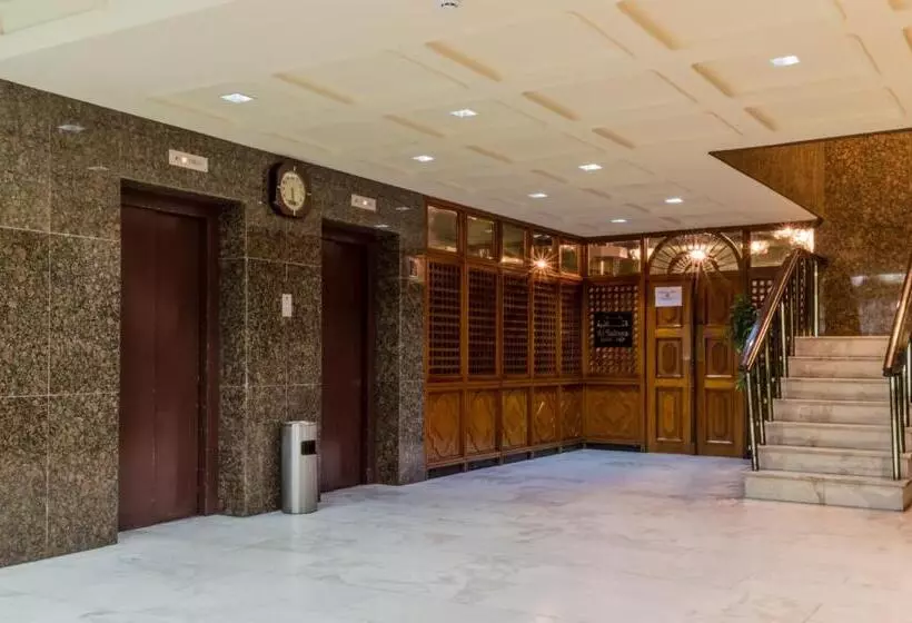 هتل Oriental Palace