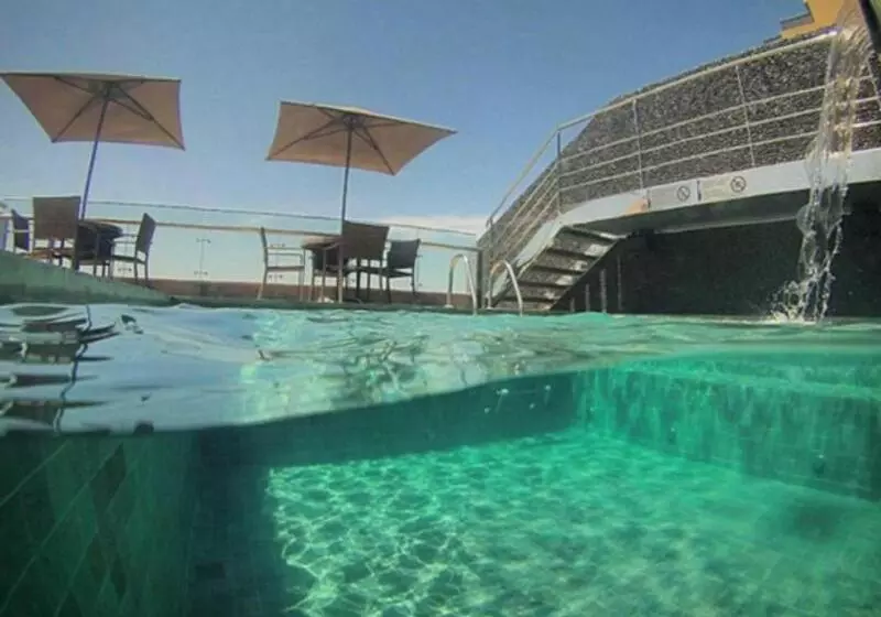 هتل Orla Copacabana