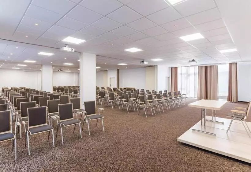 호텔 Park Inn By Radisson Gottingen