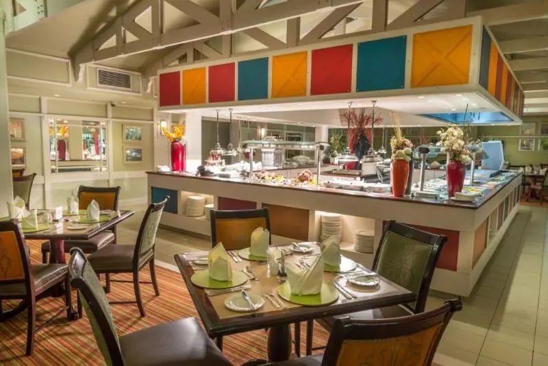 هتل Peermont Metcourt Inn At The Grand Palm Gaborone