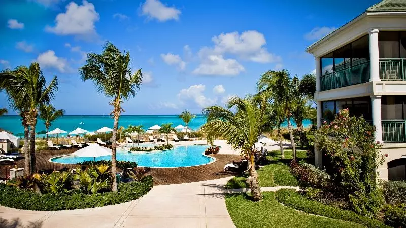 هتل The Sands At Grace Bay