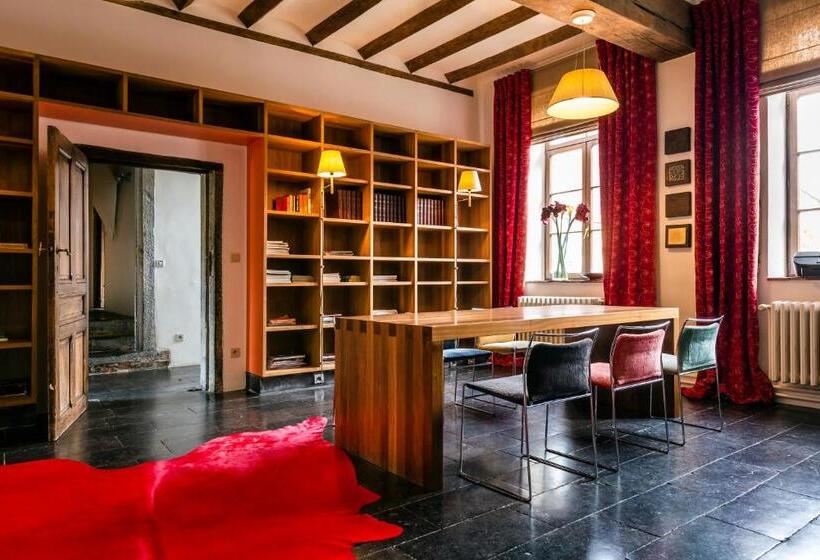 ベッドアンドブレックファースト Indrani Lodge