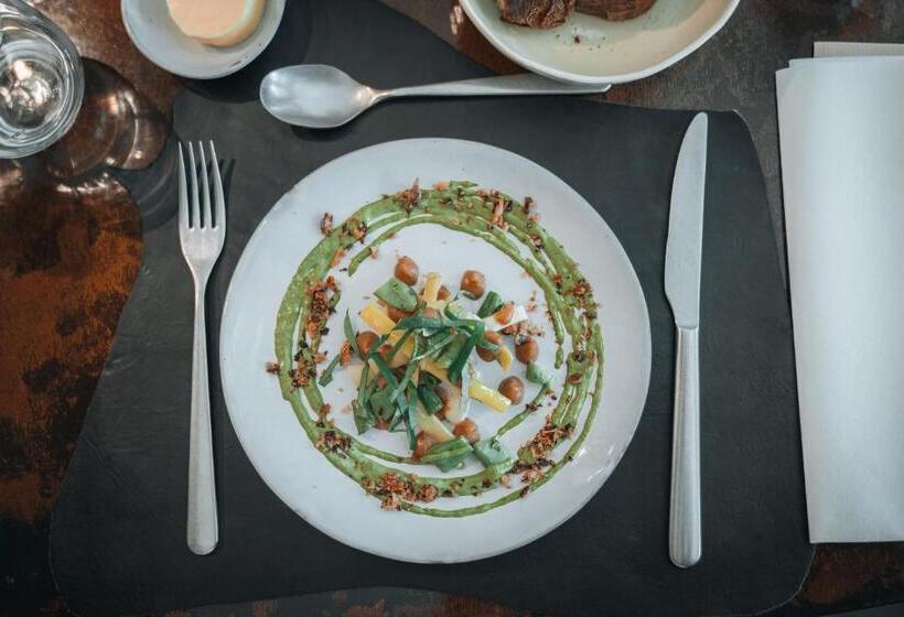 ベッドアンドブレックファースト Indrani Lodge