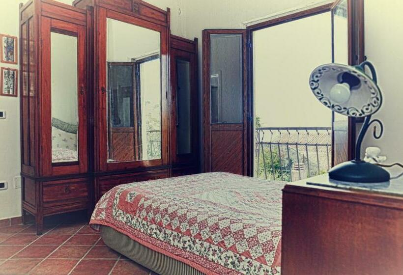 住宿加早餐  La Pietra D'argento