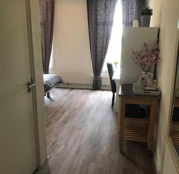 Bed & Breakfast Ytsma State