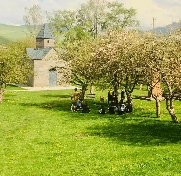 Hotelli Guesthouse Chambarak