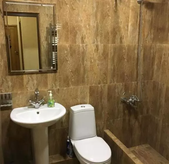 Hotelli Guesthouse Chambarak