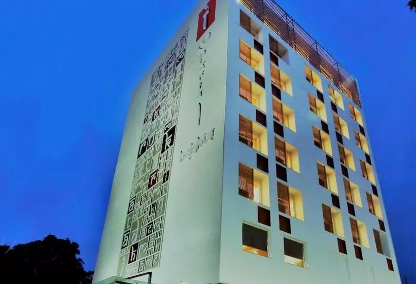 Hotelli Imperial Heights