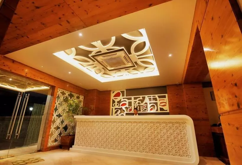 Hotelli Imperial Heights
