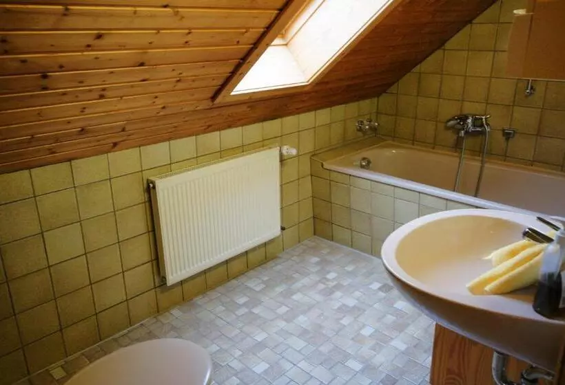 Hotelli Seminarhaus Am Liebfrauenberg